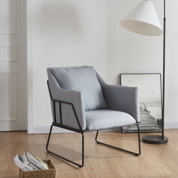 Poltrona da Sala Juupajoki in Tessuto Grigio Telaio in Metallo Nero [en.casa] 